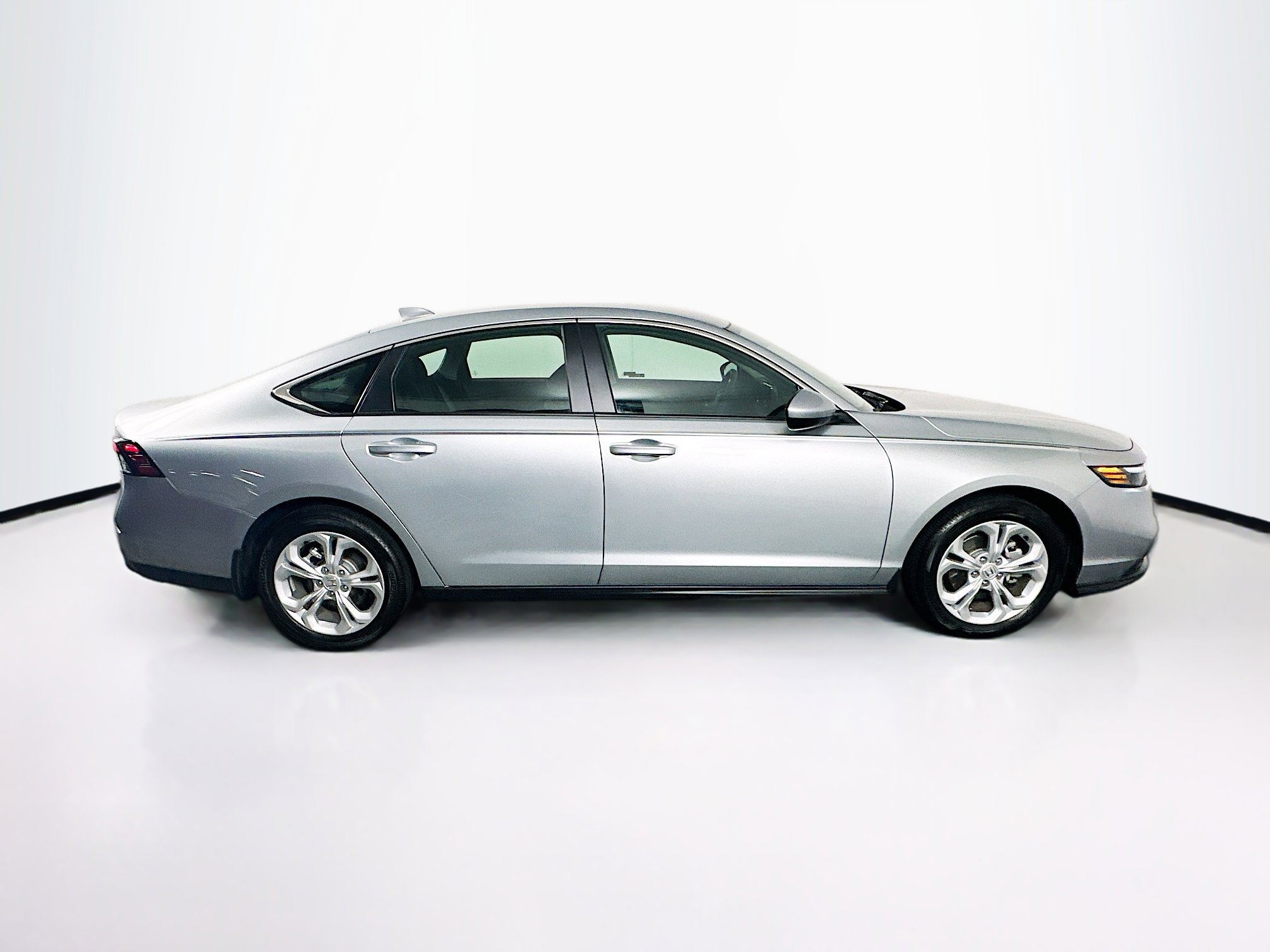 Used 2024 Honda Accord LX image 10