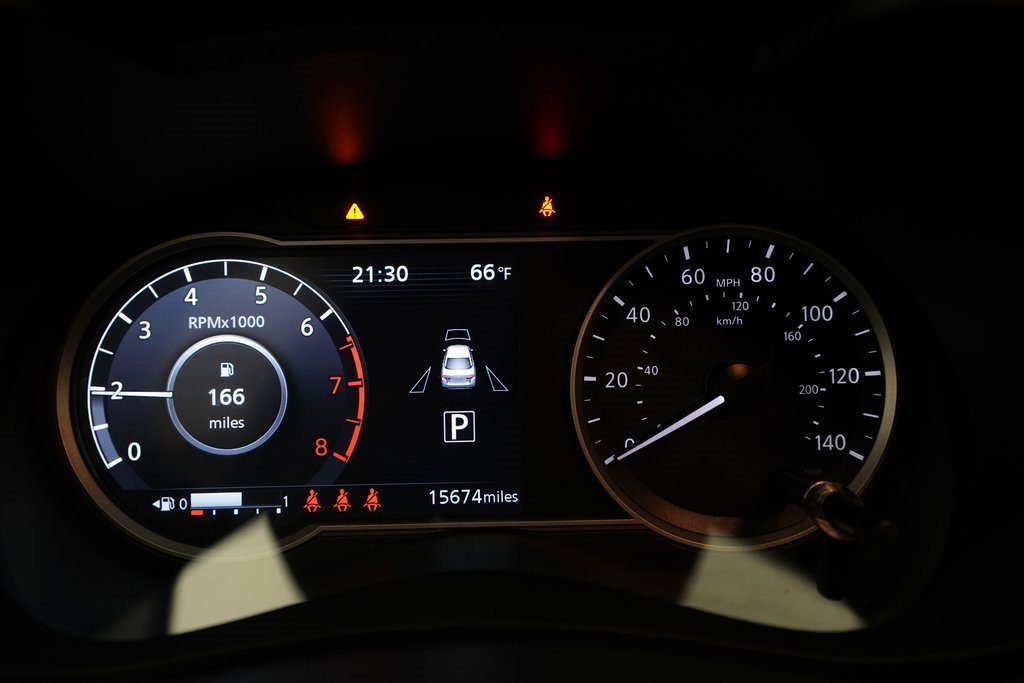 Certified 2024 Nissan Versa SR w/ Trunk Package image 2