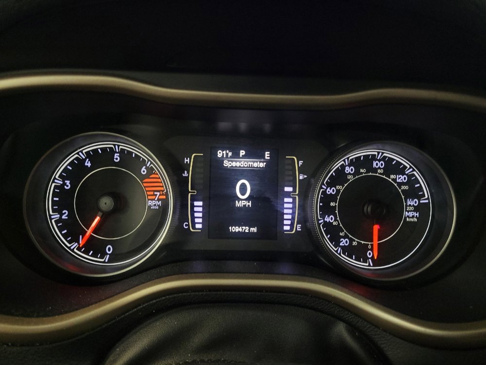 Used 2017 Jeep Cherokee Latitude image 23