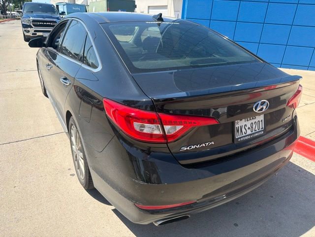 Used 2015 Hyundai Sonata Limited w/ Option Group 06 FWD image 7