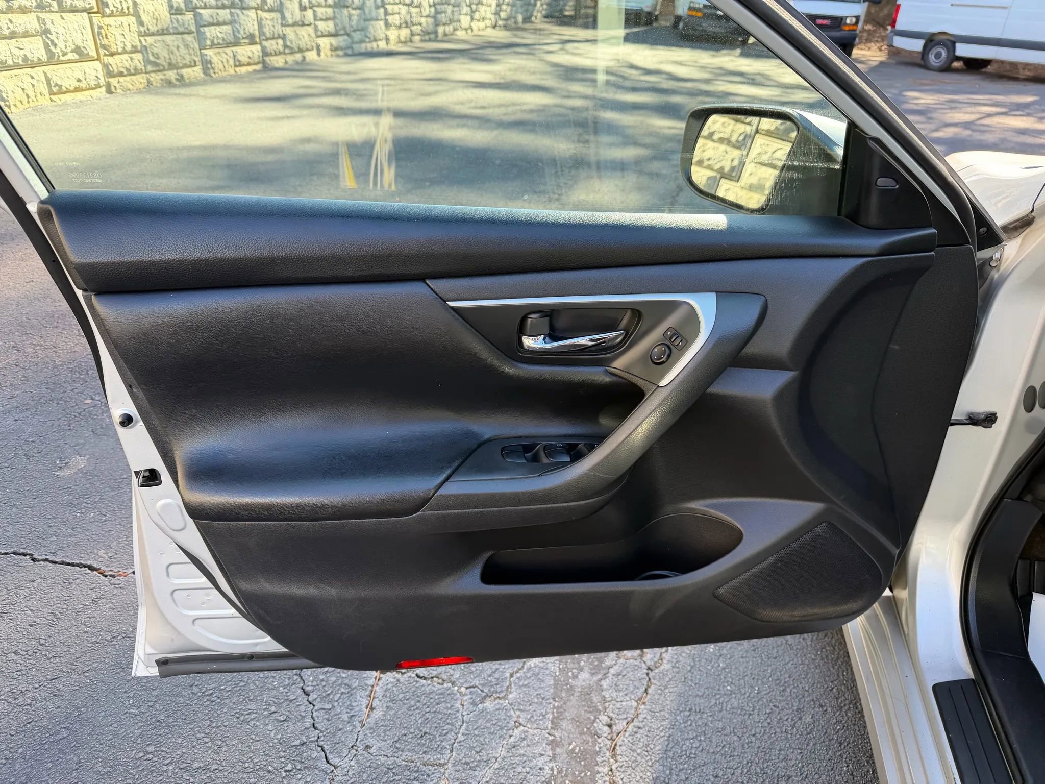 Used 2016 Nissan Altima 2.5 SV FWD image 28