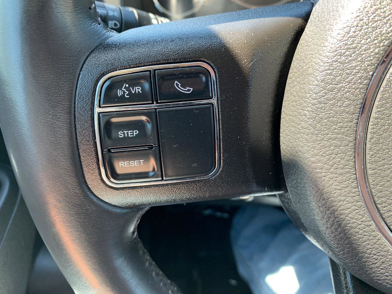 Used 2012 Jeep Liberty Sport AWD/4WD image 17