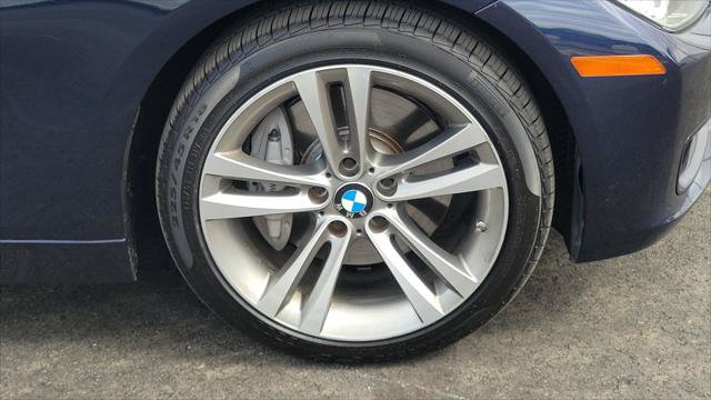 Used 2014 BMW 335i Sedan RWD image 5