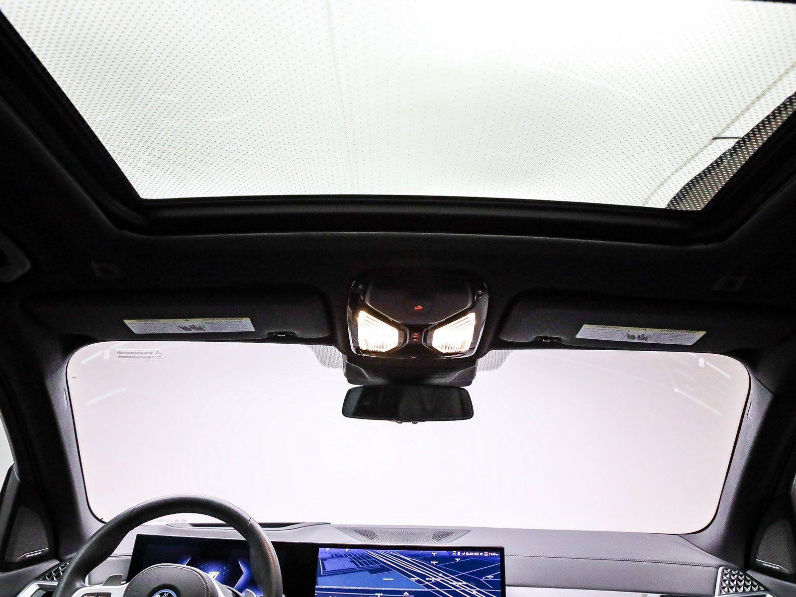 Certified 2025 BMW X5 xDrive50e w/ Executive Package image 17