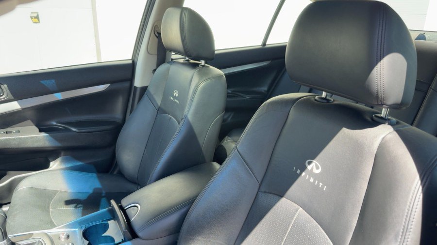 Used 2013 INFINITI G37 x Sedan w/ Premium Pkg AWD/4WD image 8