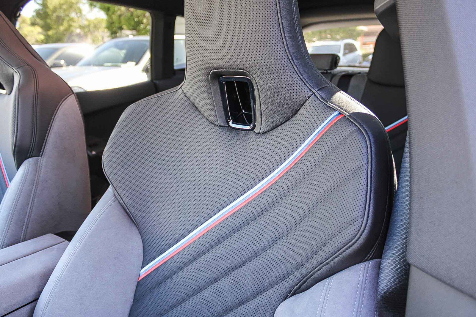 New 2026 BMW iX M70 image 25