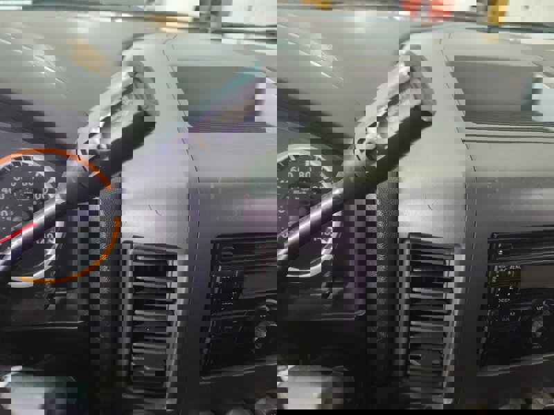 Used 2015 Nissan Titan SV image 24