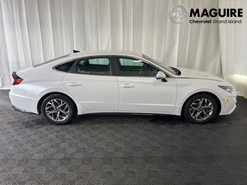 Used 2022 Hyundai Sonata SEL w/ Cargo Package FWD image 2