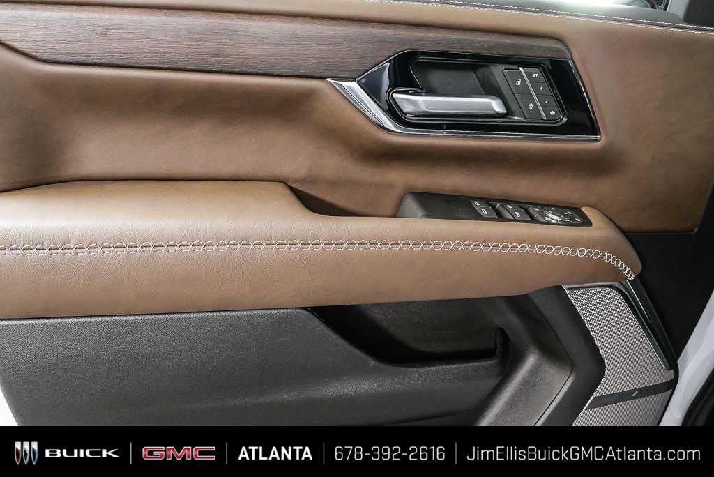 Certified 2026 GMC Yukon Denali Ultimate AWD/4WD image 6