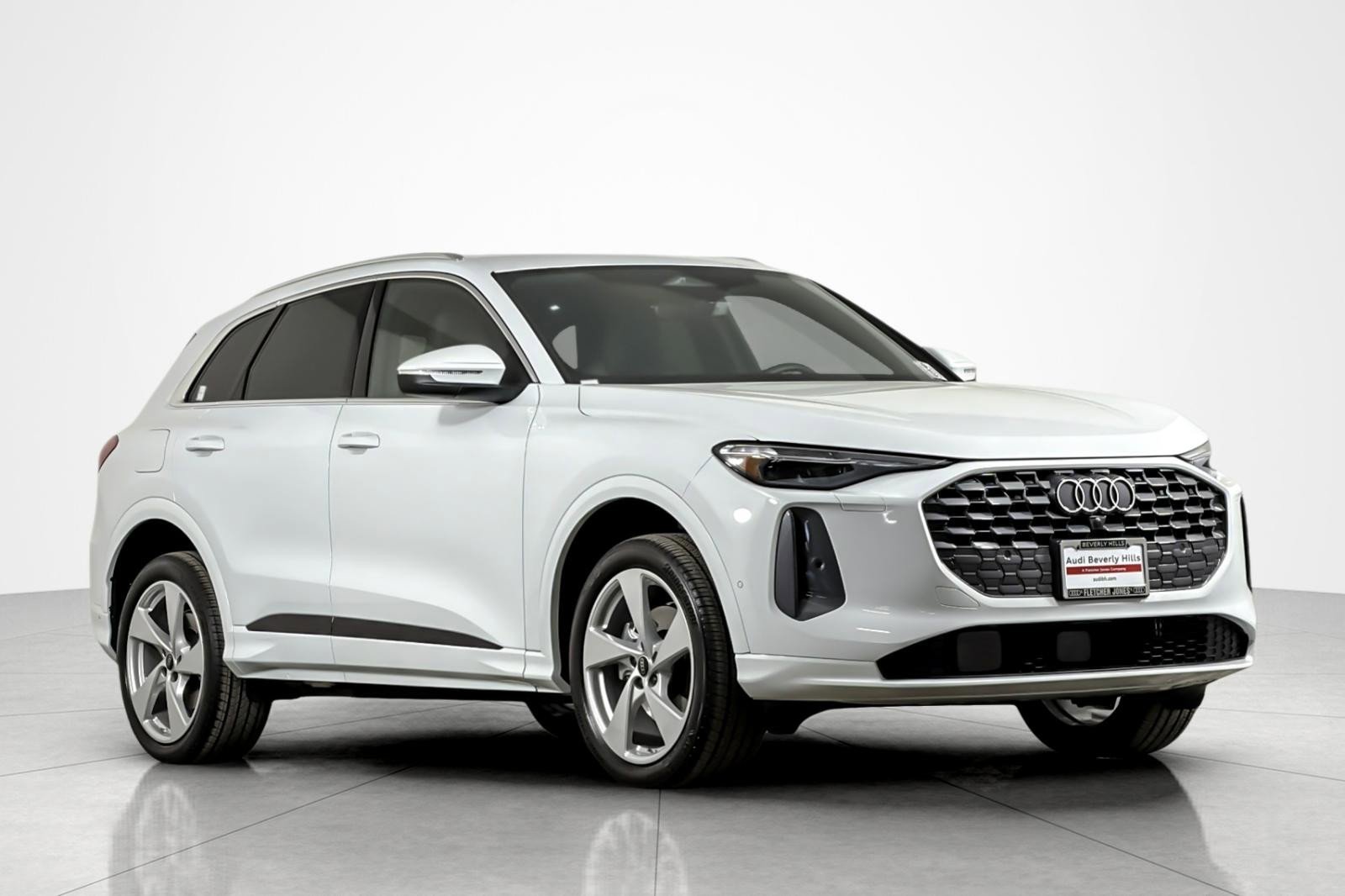 Used 2025 Audi Q5 Premium Plus w/ Premium Plus image 7