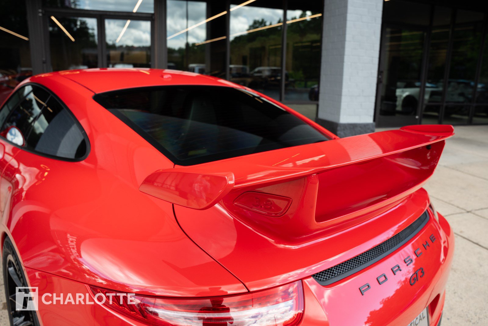 Used 2015 Porsche 911 GT3 RWD image 17