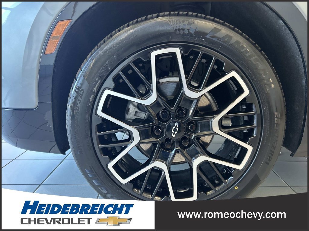Used 2023 Chevrolet Blazer RS w/ Driver Confidence II Package AWD/4WD image 7