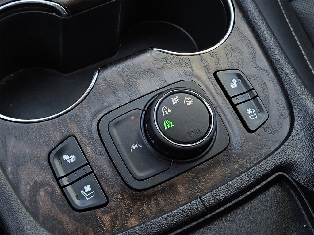 Used 2020 GMC Acadia Denali image 22