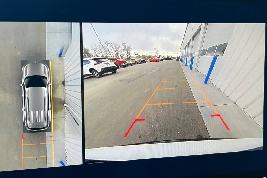 New 2026 Chevrolet Traverse RS image 18