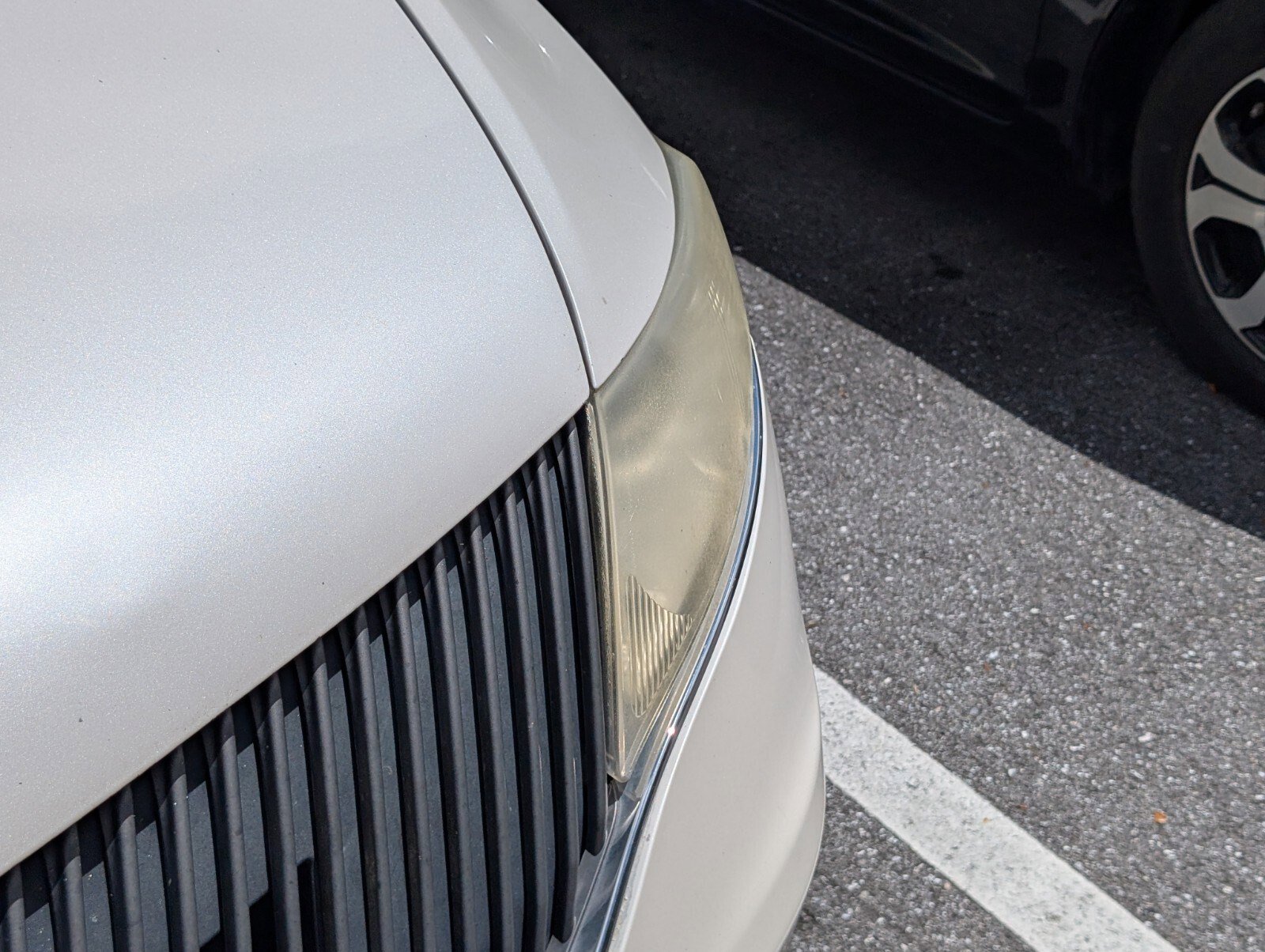 Used 2013 Lincoln MKT FWD image 23