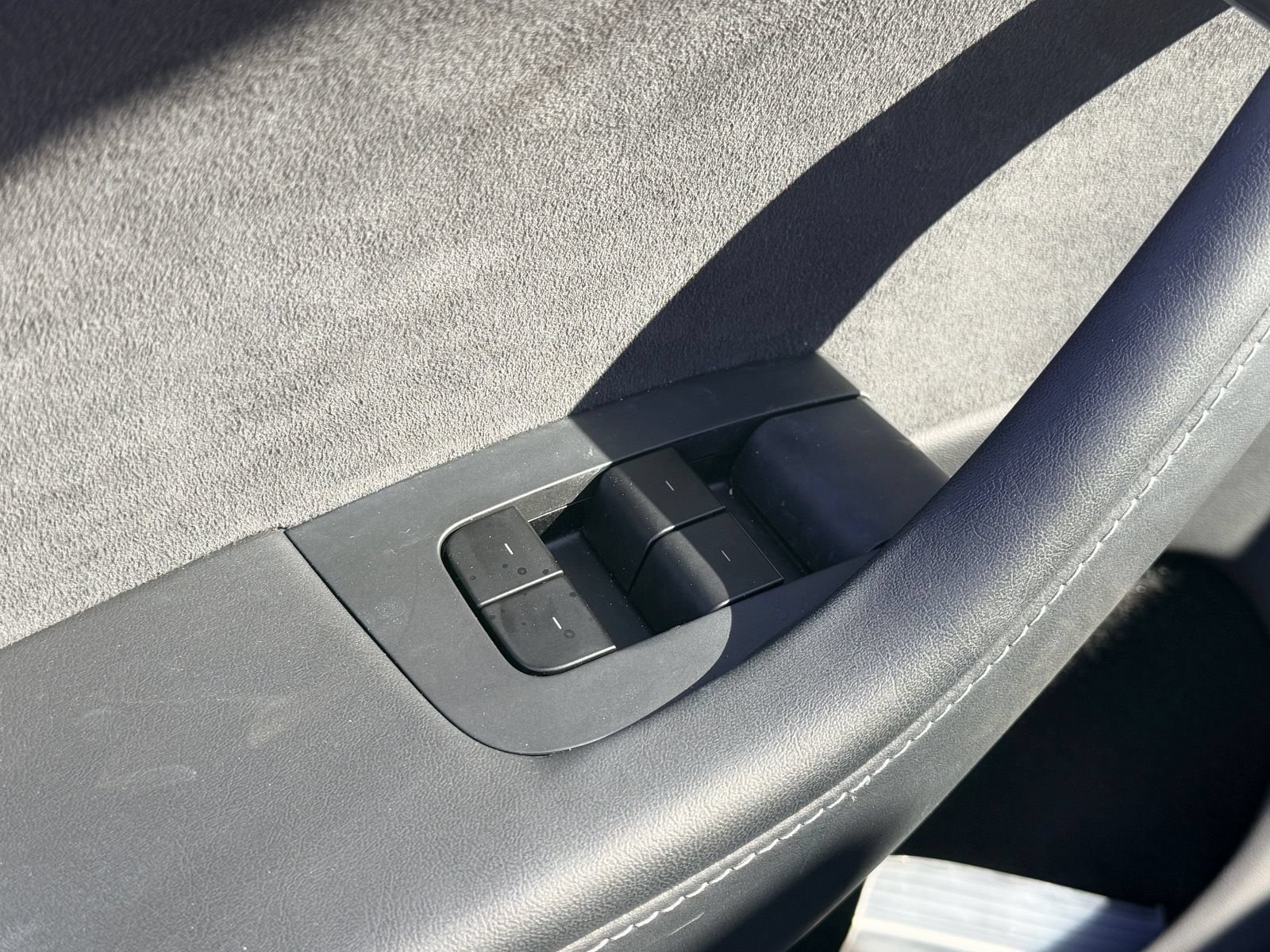 Used 2025 Tesla Model Y Long Range RWD image 10