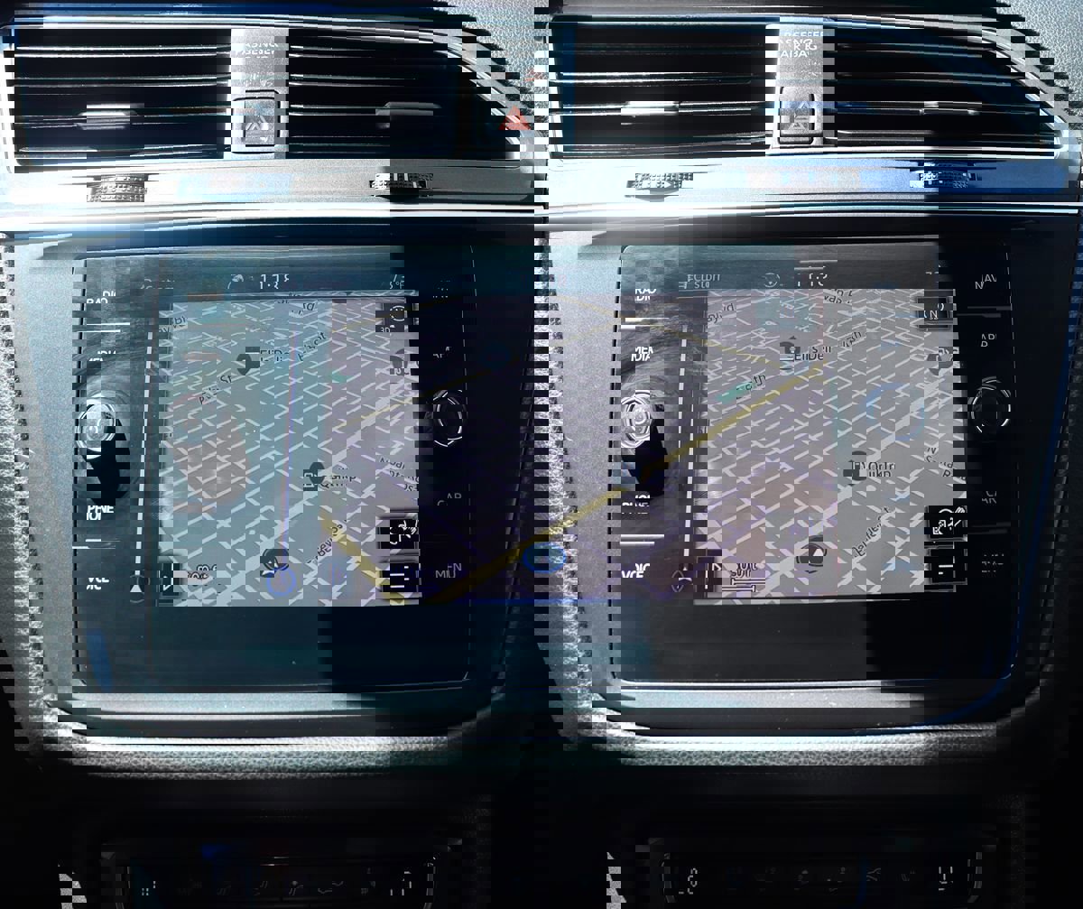 Used 2021 Volkswagen Tiguan SEL Premium R-Line image 53