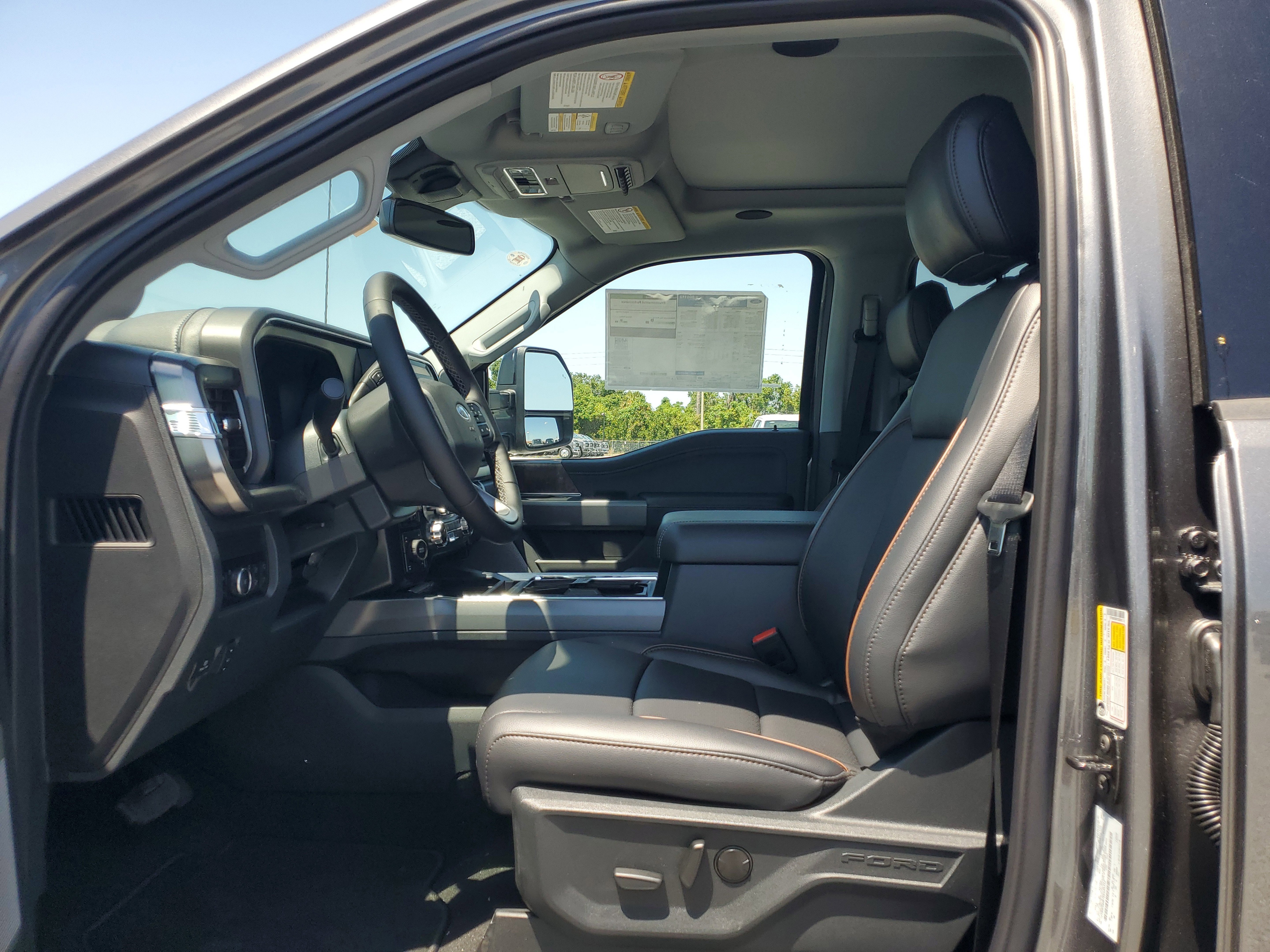 New 2025 Ford F250 Lariat w/ Lariat Ultimate Package image 16