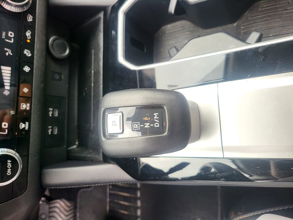 Used 2025 Mitsubishi Outlander SE AWD/4WD image 6