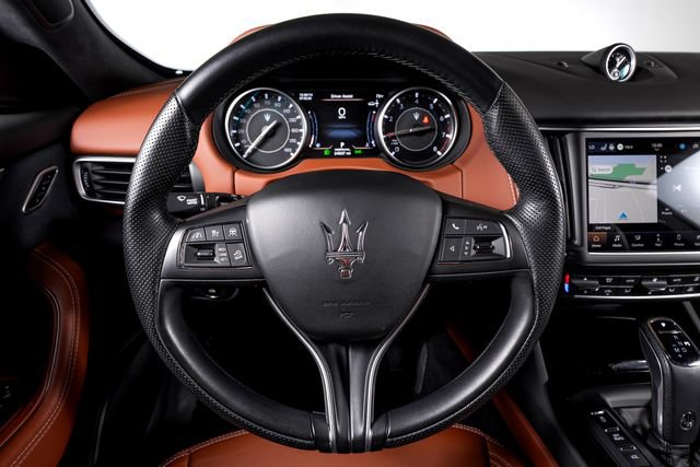 Used 2023 Maserati Levante GT AWD/4WD image 36