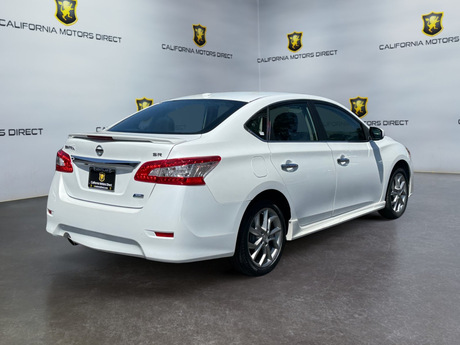 Used 2014 Nissan Sentra SR w/ SR Driver Package FWD image 5