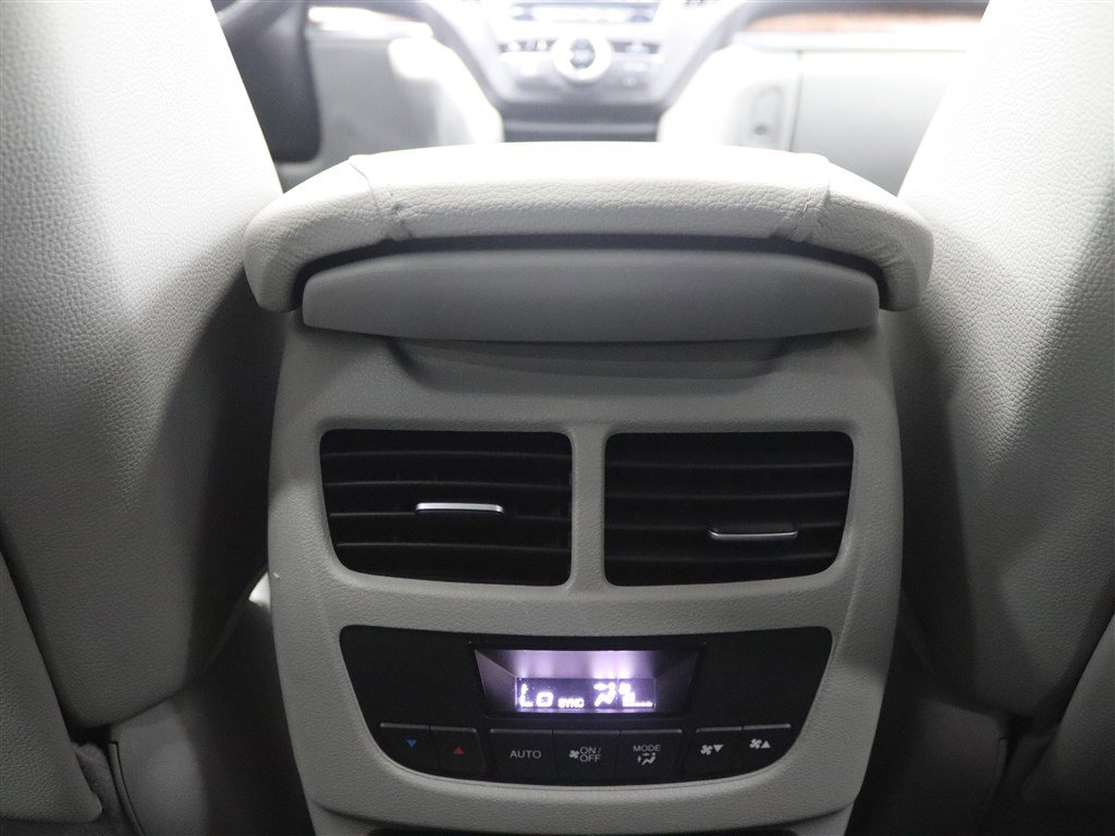 Used 2019 Acura MDX SH-AWD image 17