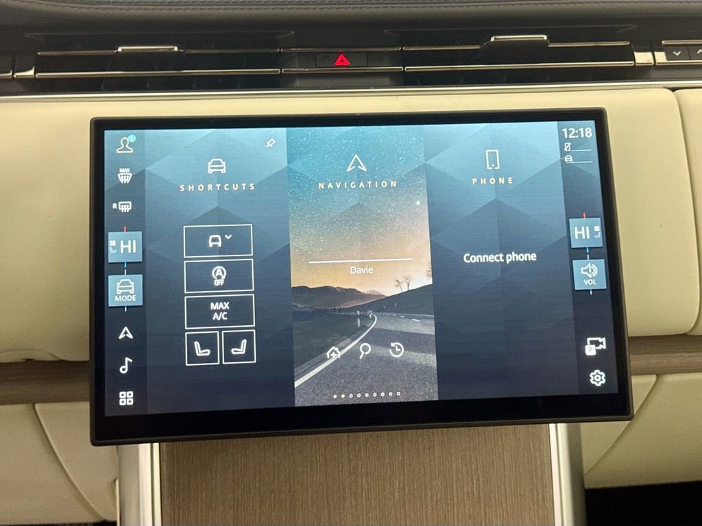 New 2026 Land Rover Range Rover SE image 15