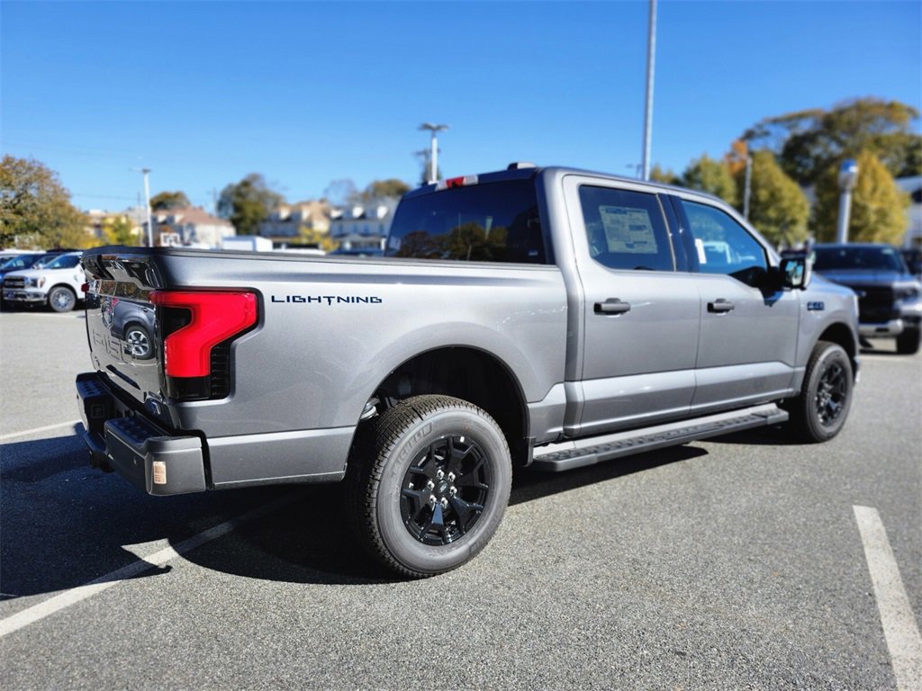 New 2025 Ford F150 Lightning XLT w/ Max Trailer Tow Package image 5
