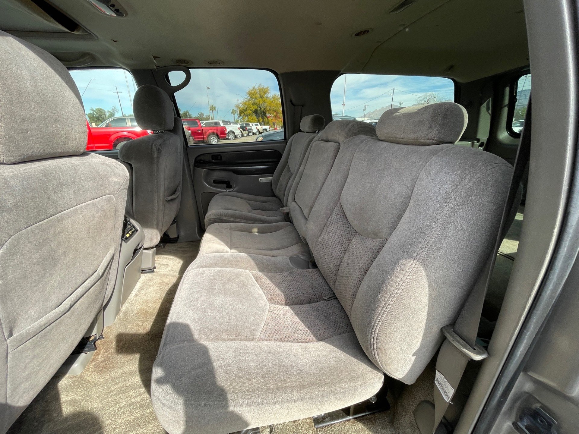 Used 2003 Chevrolet Suburban LS w/ LS Preferred Equipment Group RWD image 17