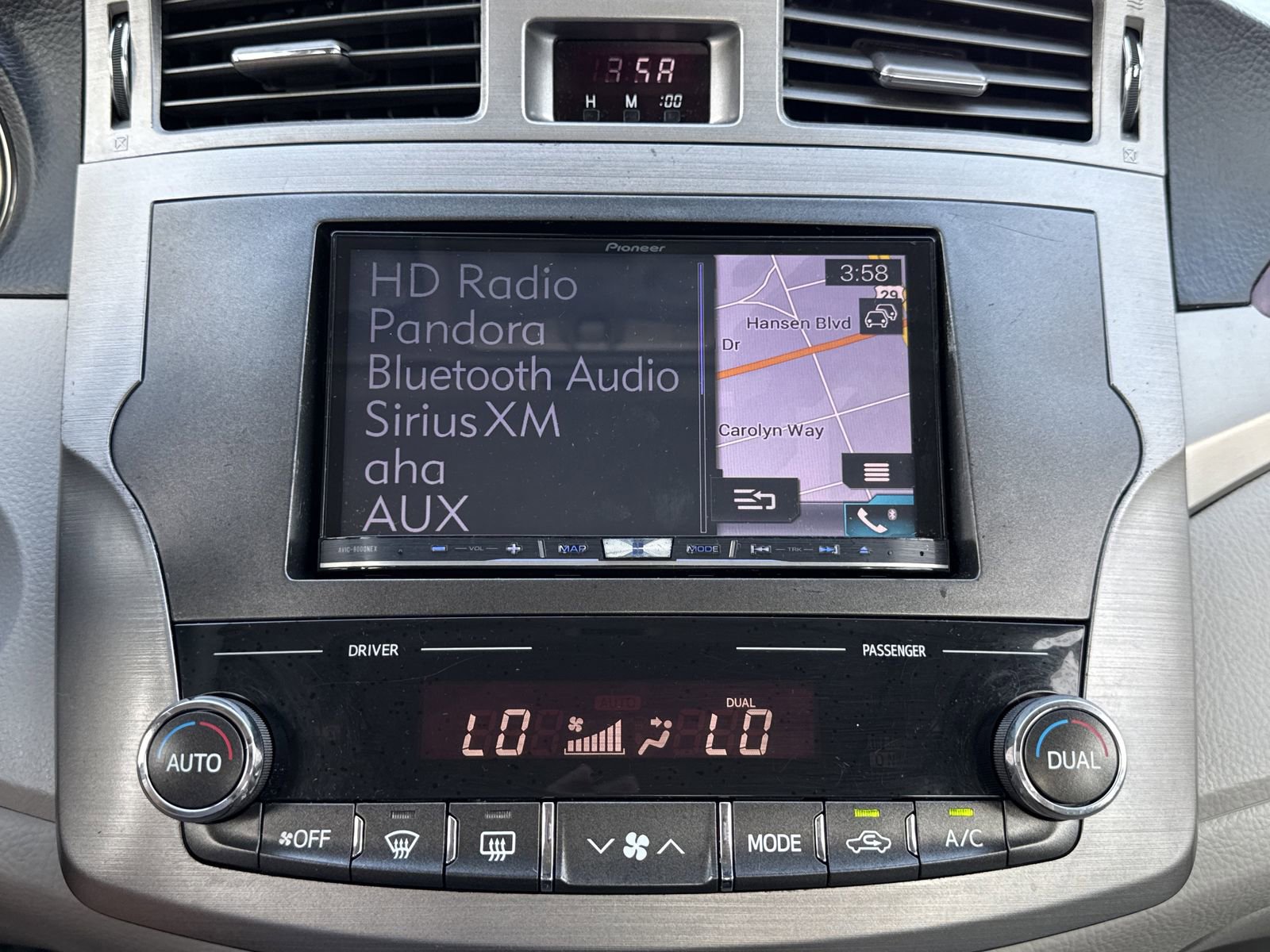 Used 2012 Toyota Avalon image 24