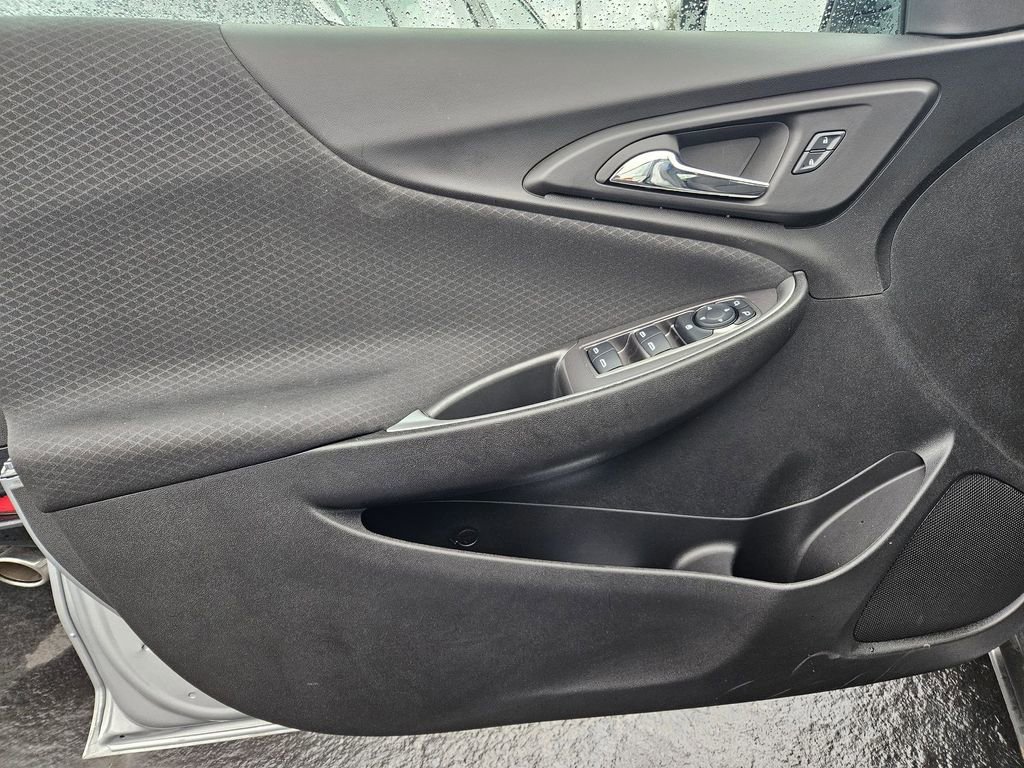 Certified 2025 Chevrolet Malibu LS image 10
