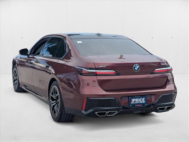 Used 2023 BMW 760i xDrive image 8