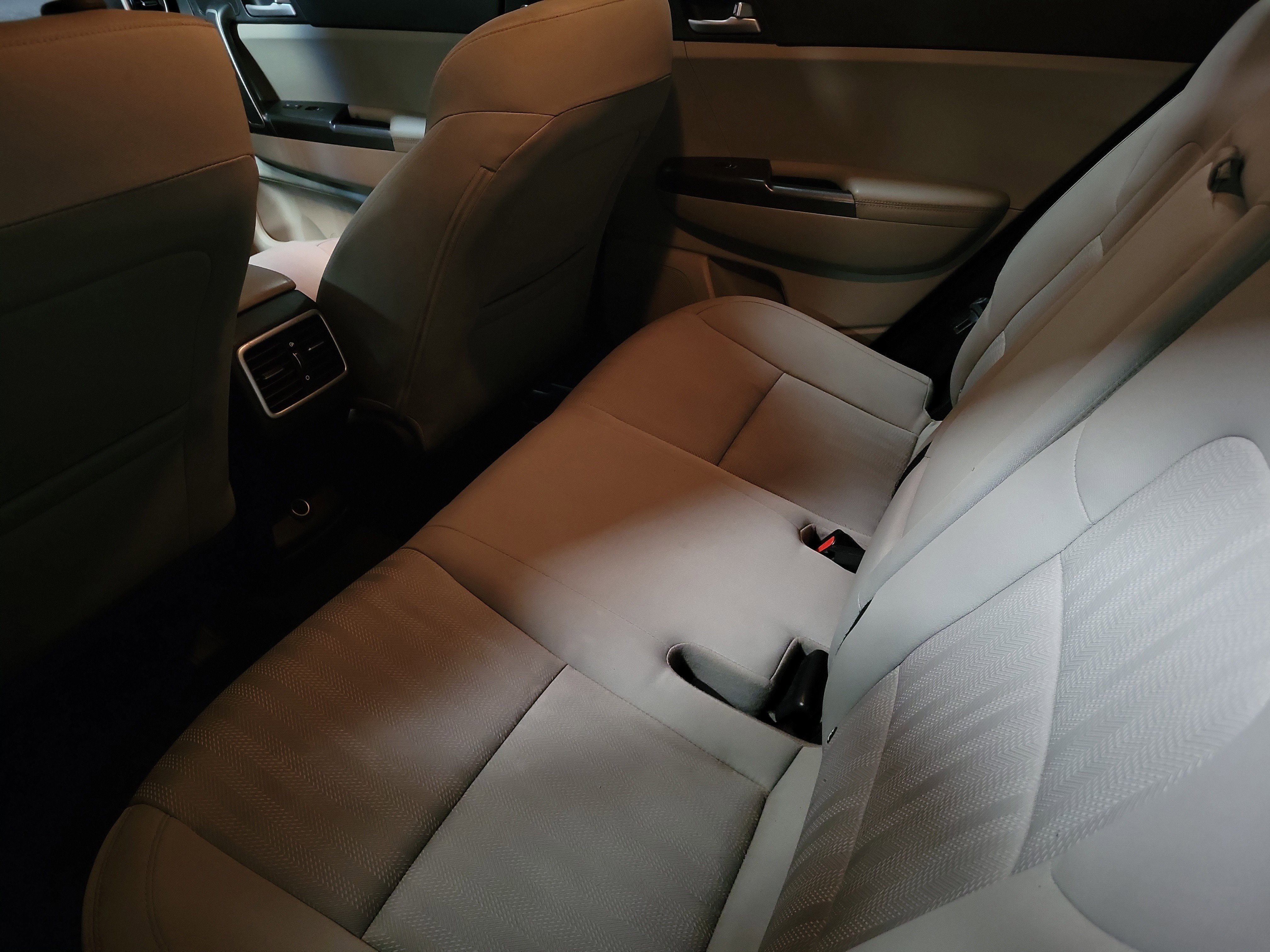 Used 2022 Kia Sportage LX image 11