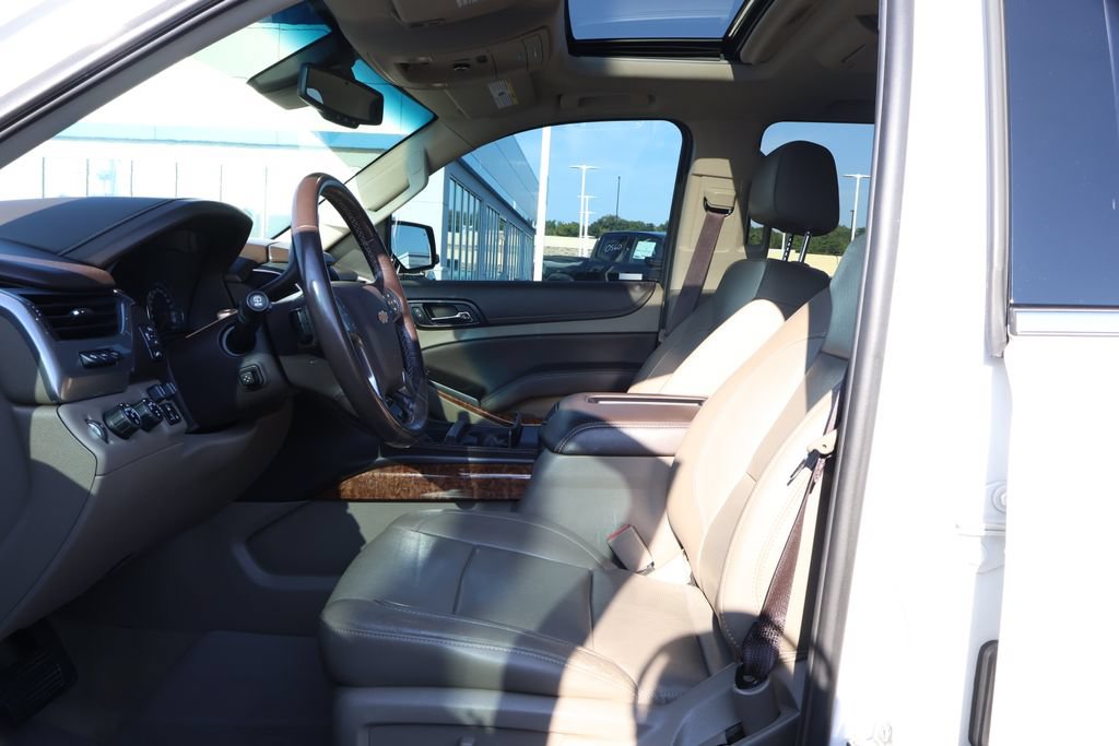 Used 2018 Chevrolet Tahoe Premier AWD/4WD image 12