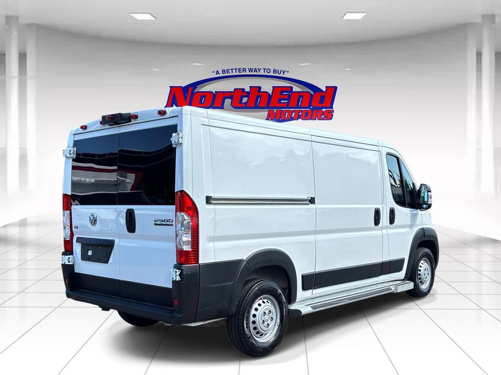 Used 2025 RAM ProMaster 2500 w/ U-Haul Equipment Group FWD image 7