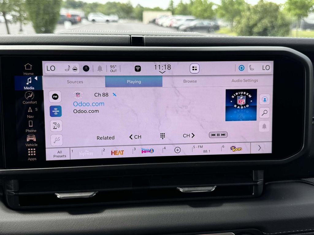 New 2025 Jeep Wrangler Sahara w/ Technology Group image 19