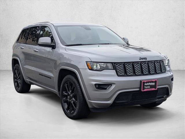 Used 2018 Jeep Grand Cherokee Altitude video 3