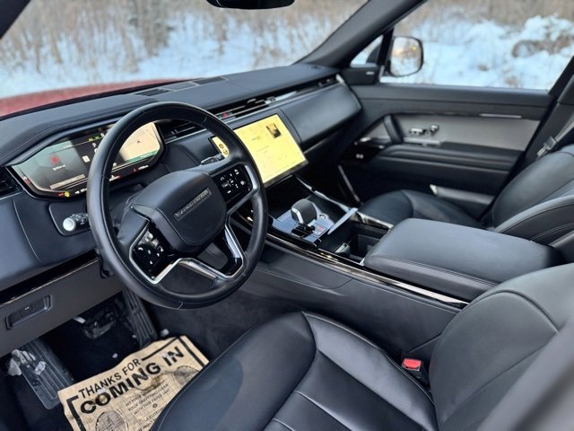 Used 2025 Land Rover Range Rover Sport SE image 12