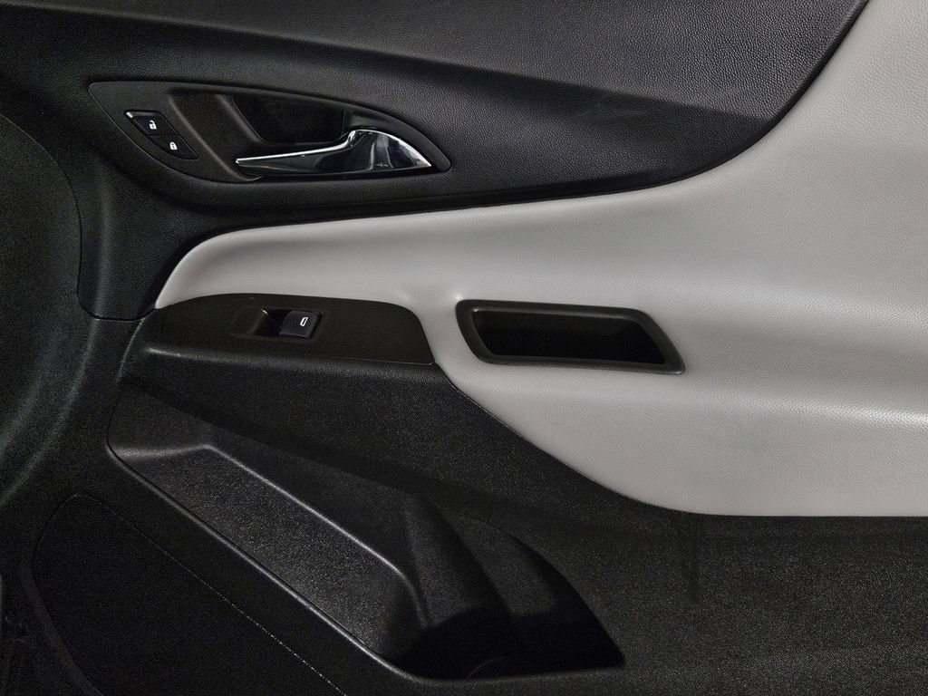 Used 2023 Chevrolet Equinox LT image 30