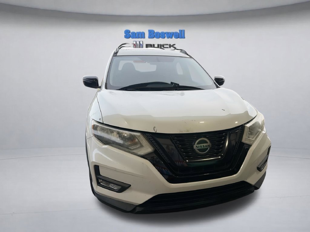 Used 2018 Nissan Rogue SV w/ Premium Package FWD image 5