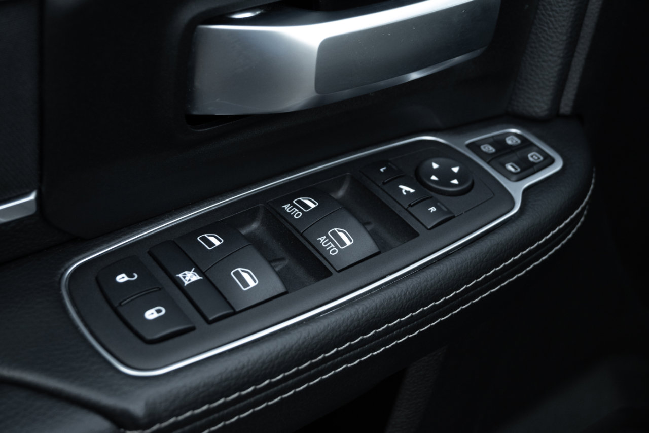 Used 2024 RAM 2500 Big Horn w/ Bed Utility Group image 28