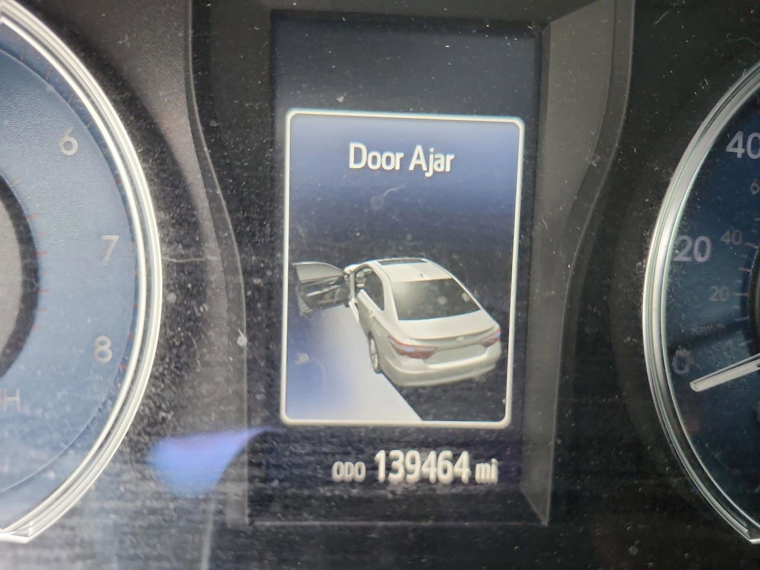 Used 2017 Toyota Camry LE FWD image 26