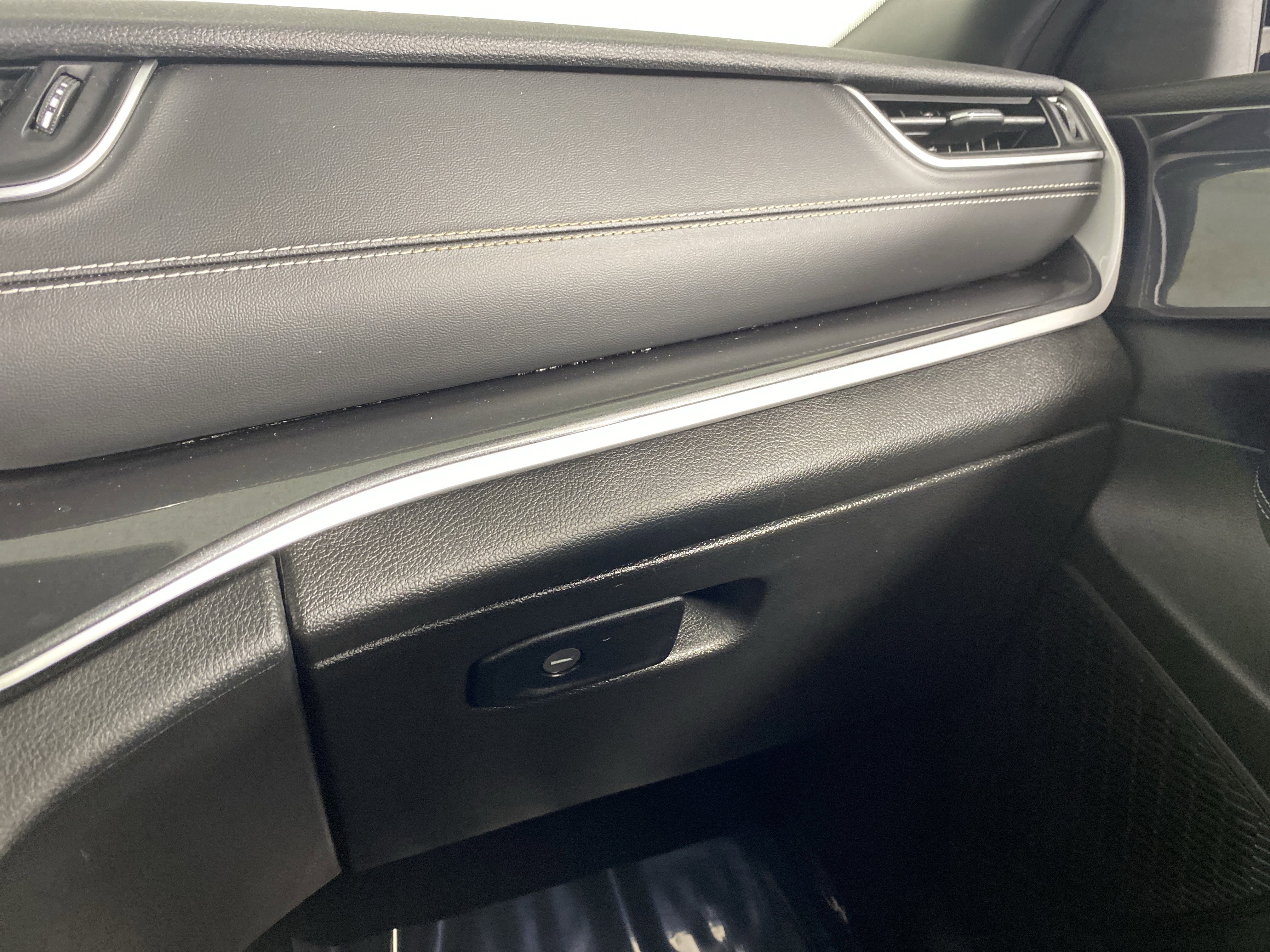 Used 2023 Jeep Grand Cherokee Altitude image 35