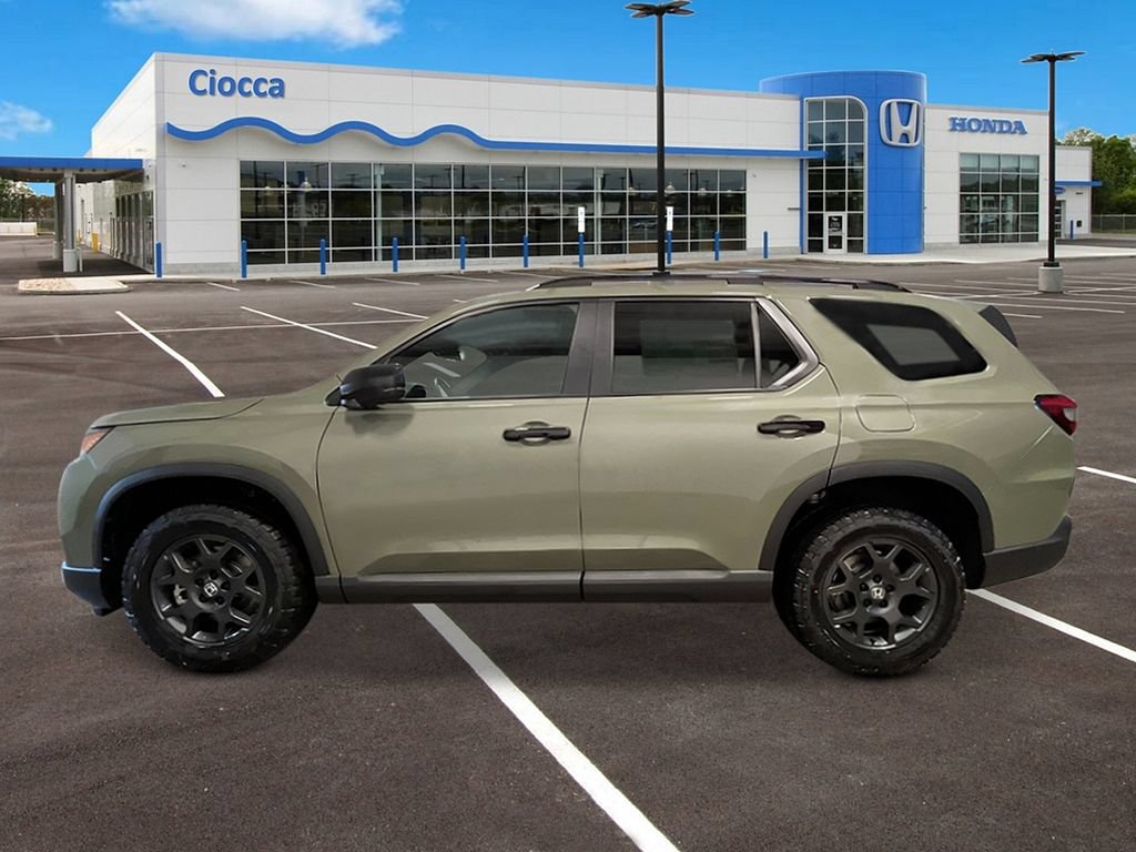 New 2026 Honda Pilot TrailSport image 2