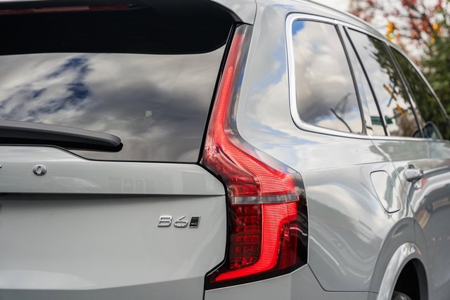 New 2026 Volvo XC90 B6 Plus w/ Protection Package Premier image 6