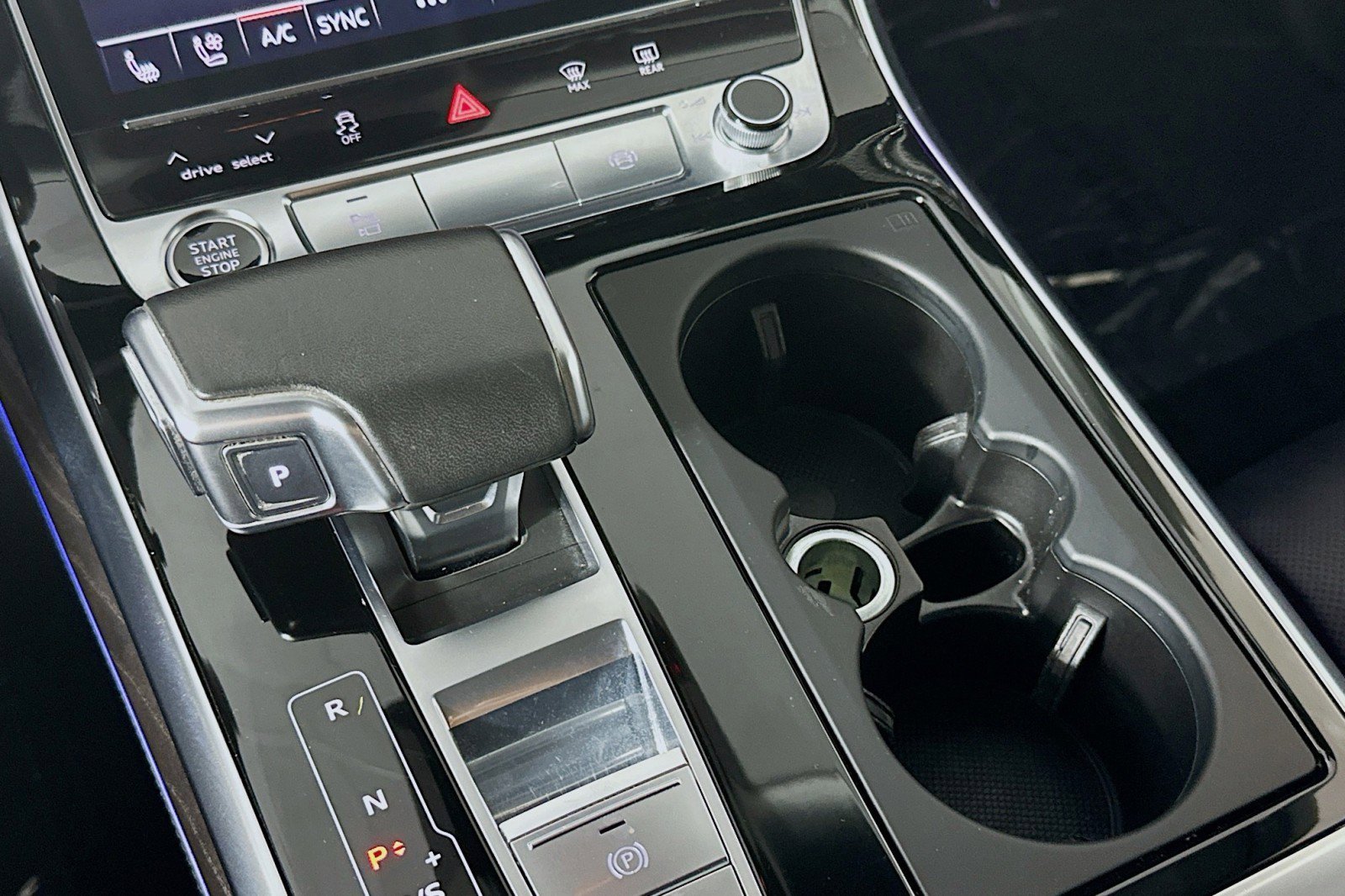 Used 2022 Audi Q8 Prestige image 7