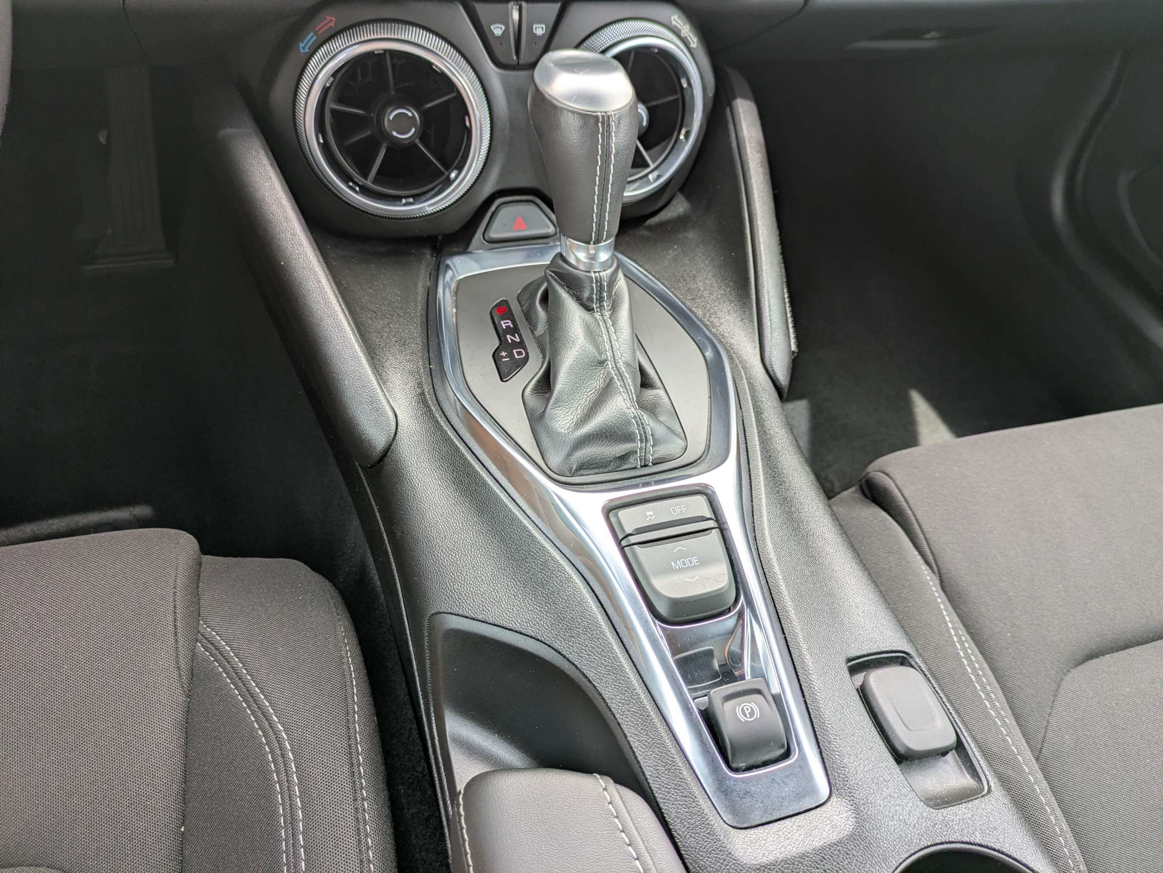 Used 2024 Chevrolet Camaro LT RWD image 20