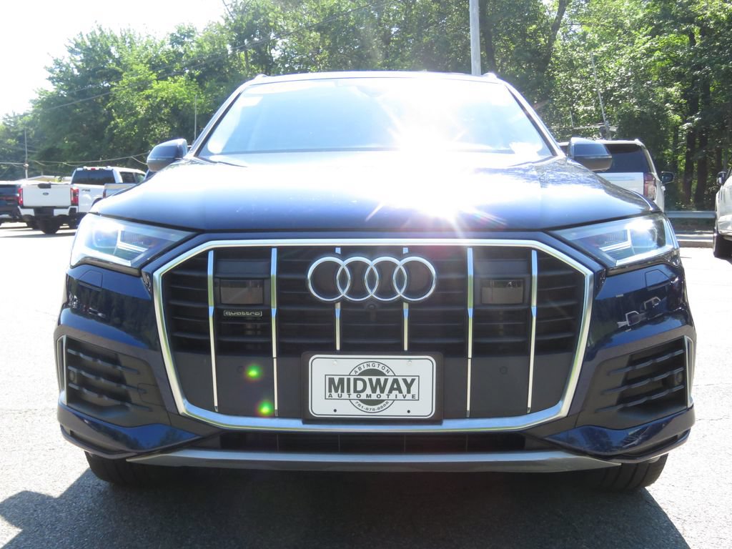 Used 2023 Audi Q7 2.0T Premium w/ Convenience Package AWD/4WD image 2