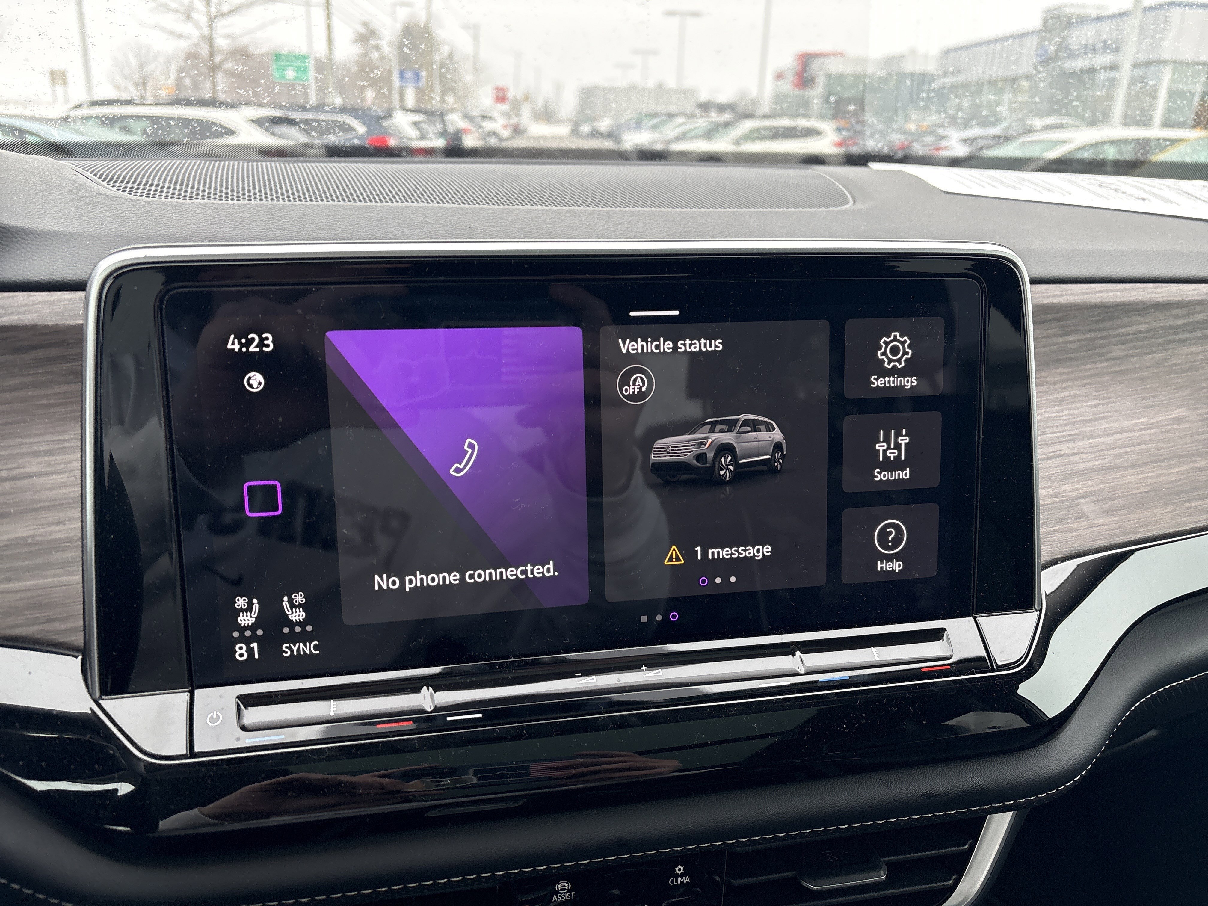 Certified 2024 Volkswagen Atlas SEL Premium R-Line image 25