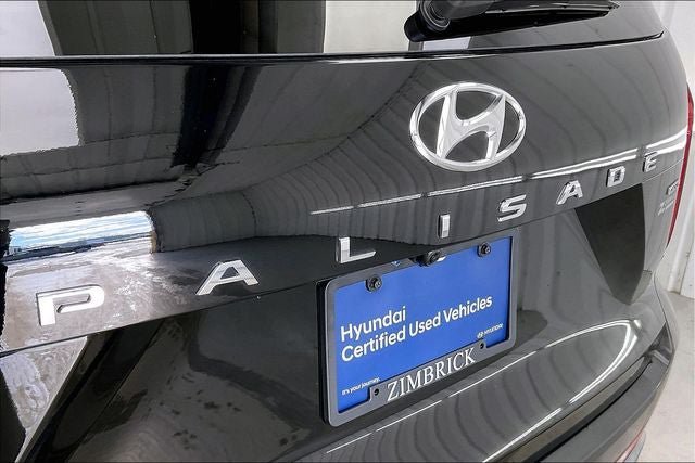 Certified 2025 Hyundai Palisade Limited AWD/4WD image 9